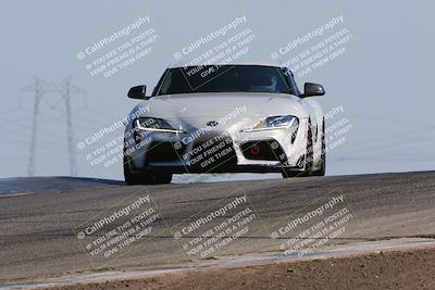 media/Jun-25-2023-Speed SF (Sun) [[f001402e15]]/Yellow Group/Session 2 (Outside Grapevine)/